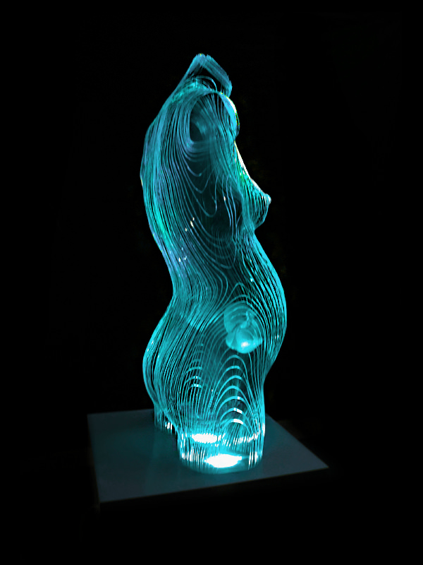 [裝置藝術]玻璃身體曲線唯美雕塑品