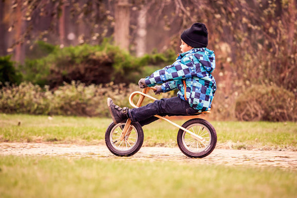 [交通工具設計]兒童學步滑板車「ZUMZUM Bike」