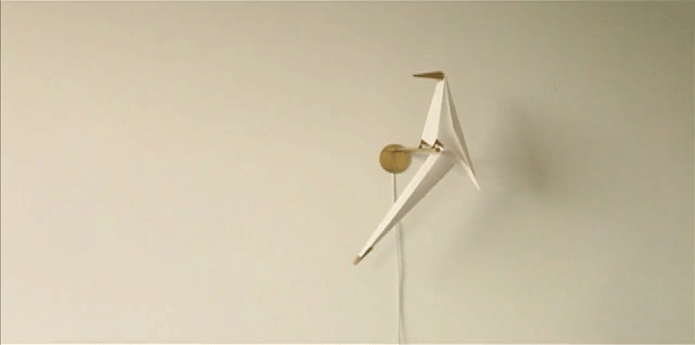 [家具設計]倫敦出品「Perch Light紙鶴壁燈」