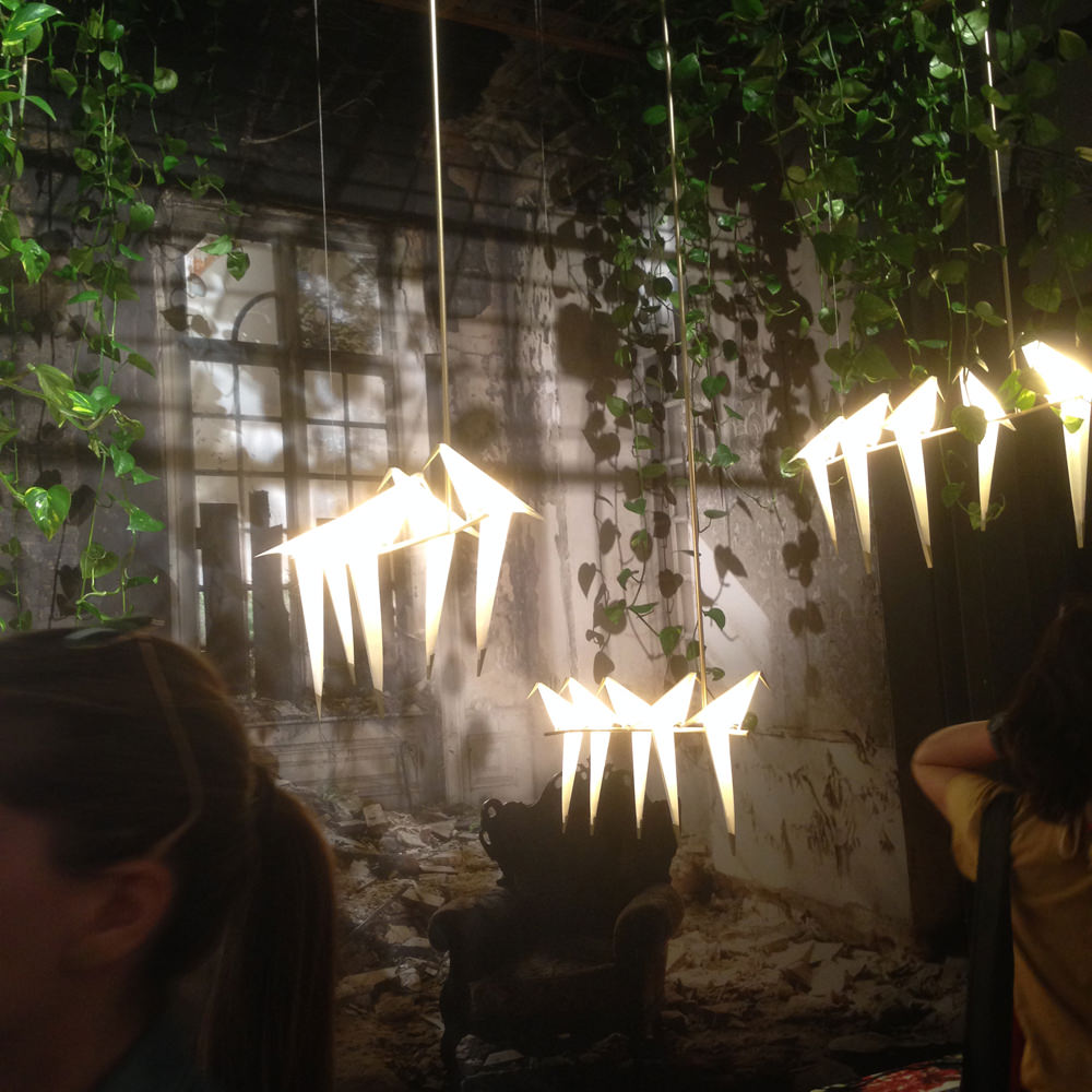 [家具設計]倫敦出品「Perch Light紙鶴壁燈」
